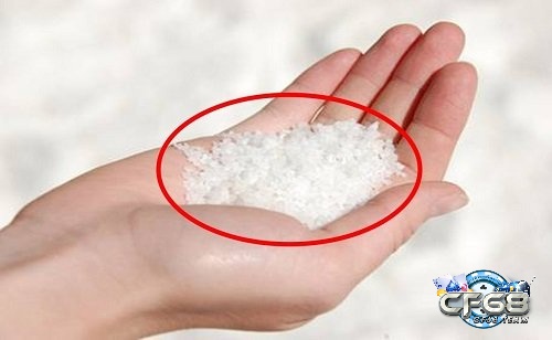 Đốt vía xả xui bằng muối vì muối mặn nên sẽ có khả năng trừ tà